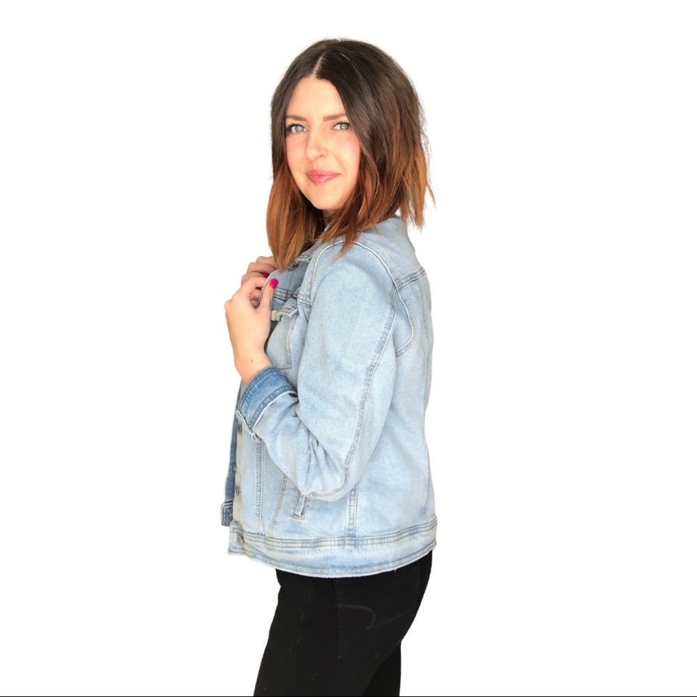 Universal Thread Jean Jacket - Picture 3 of 8